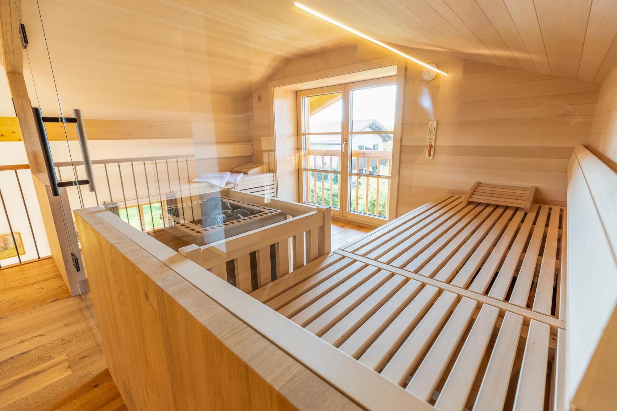 Graf Chiemo Suites - Direkt Am Chiemsee Mit Separatem Seezugang Chieming Exteriör bild