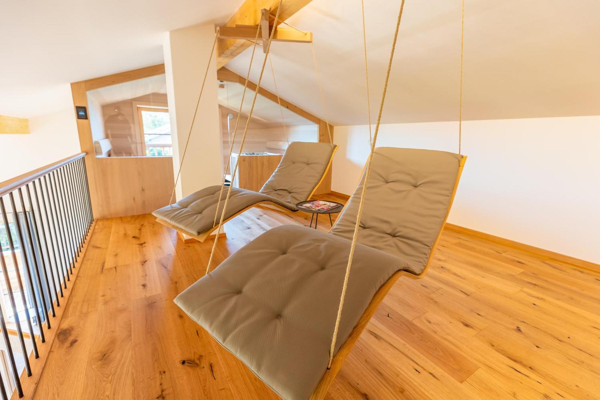 Graf Chiemo Suites - Direkt Am Chiemsee Mit Separatem Seezugang Chieming Exteriör bild